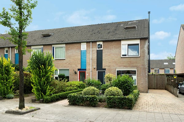 Super moderne hoekwoning met veel  extra's!